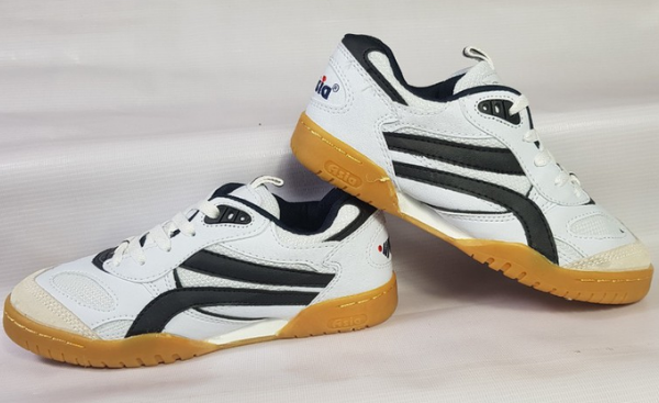 Read more about the article Giày cầu lông Asia: Đôi giày “quốc dân” của mọi sân chơi👟